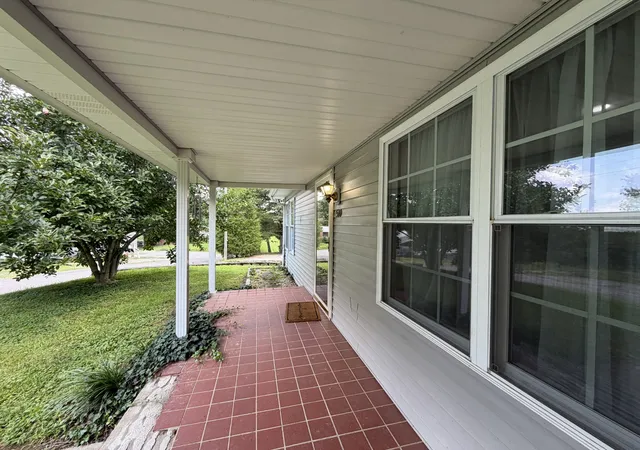 Photo 2 of Single family home for sale at 510 Locketown Rd, Graham, KY 42344 | MLS# 3519265 | Listing updated on 2026-08-21