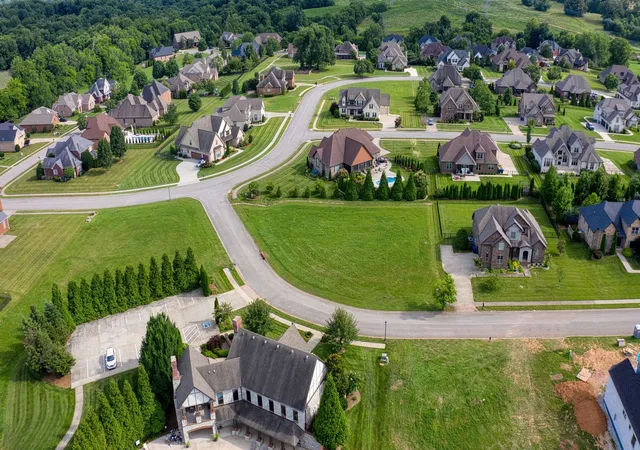 2nd image of 216 Hutchins Camp Trce, Clarksville, TN 37043 | MLS# 3305639