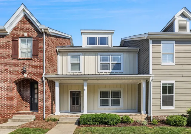 Photo 1 of Townhouse for sale at 1610 Shadow Green Dr, Franklin, TN 37064 | MLS# 3501371 | Listing updated on 2026-09-30