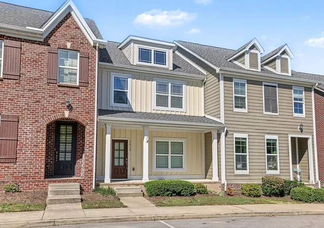 Townhouse for sale at 1610 Shadow Green Dr, Franklin, TN 37064 | MLS# 3501371
