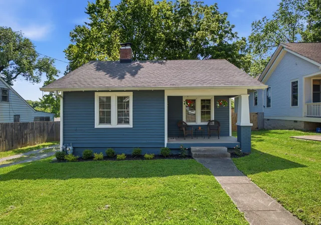 Photo 1 of Single family home for sale at 1215 North 7th St, Nashville, TN 37207 | MLS# 3309372 | Listing updated on 2026-08-13