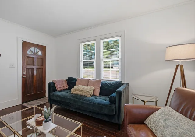 Photo 4 of Single family home for sale at 1215 North 7th St, Nashville, TN 37207 | MLS# 3309372 | Listing updated on 2026-08-13