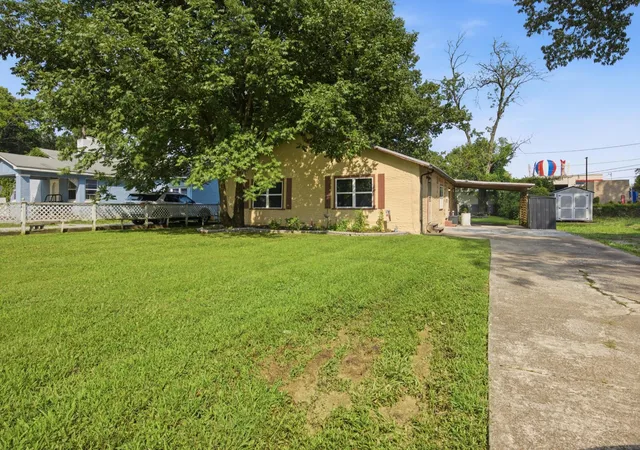 Single family home for sale at 206 Maplewood Ave, Chattanooga, TN 37411 | MLS# 3305677