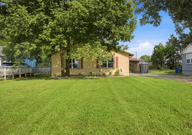 Photo 1 of Single family home for sale at 206 Maplewood Ave, Chattanooga, TN 37411 | MLS# 3305677 | Listing updated on 2026-09-15
