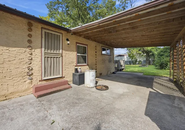 Photo 3 of Single family home for sale at 206 Maplewood Ave, Chattanooga, TN 37411 | MLS# 3305677 | Listing updated on 2026-09-15