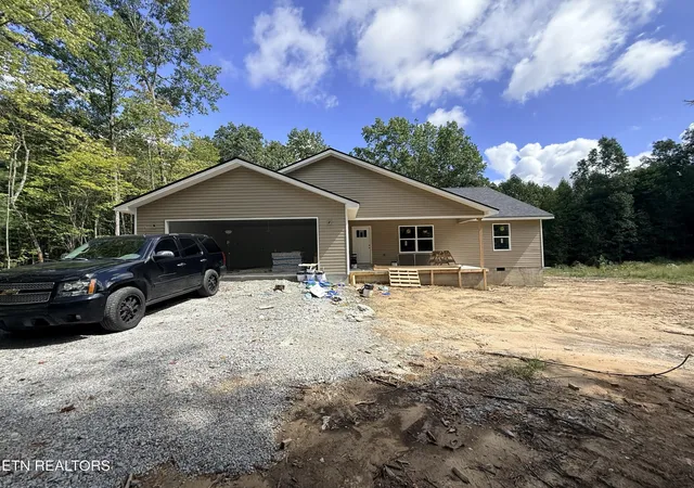 Photo 1 of Single family home for sale at 250 Stone Cliff Ln, Jamestown, TN 38556 | MLS# 3305740 | Listing updated on 2026-09-25