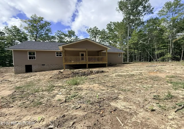 Photo 3 of Single family home for sale at 250 Stone Cliff Ln, Jamestown, TN 38556 | MLS# 3305740 | Listing updated on 2026-09-25