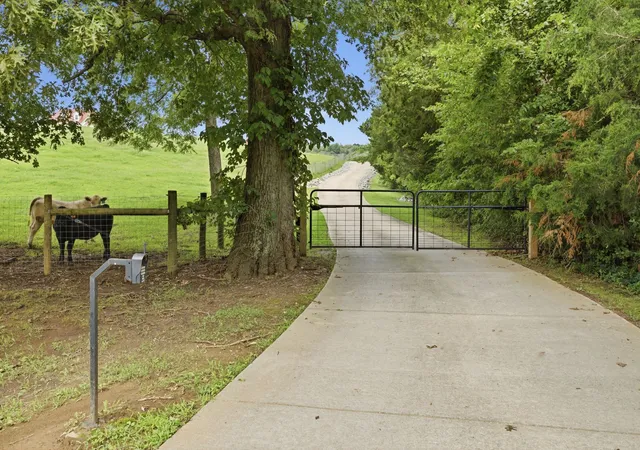 Photo 3 of Single family home for sale at 7595 Nolensville Rd, Nolensville, TN 37135 | MLS# 3306128 | Listing updated on 2026-08-07