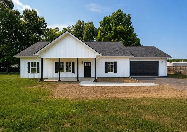1st image of 145 Maxwell St, Cookeville, TN 38506 | MLS# 3510795