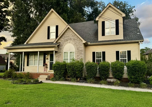 Photo 2 of Single family home for sale at 431 Conhocken Ct, Murfreesboro, TN 37128 | MLS# 3305840 | Listing updated on 2026-08-11