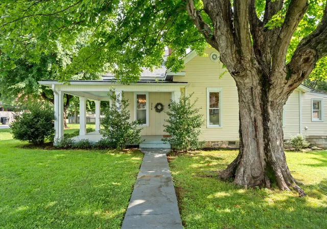 1st image of 214 2nd Ave, Columbia, TN 38401 | MLS# 3312588
