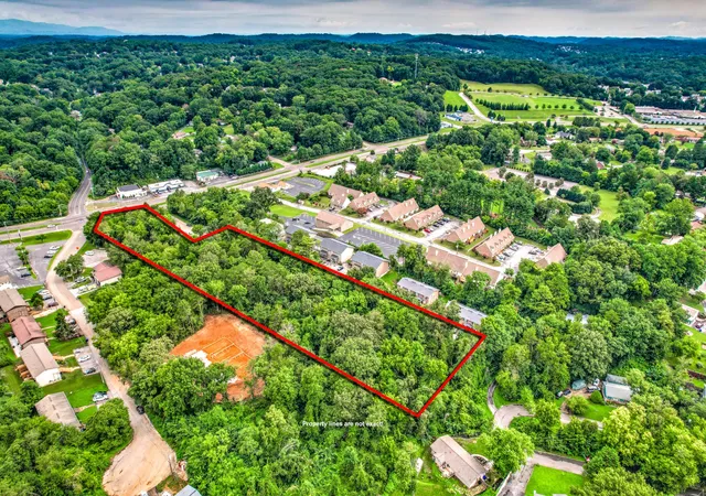2nd image of 1155 Copperwood Ln, Knoxville, TN 37923 | MLS# 3511073