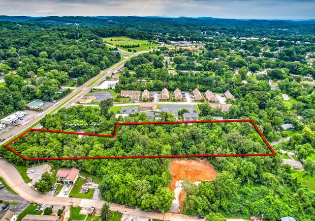 3rd image of 1155 Copperwood Ln, Knoxville, TN 37923 | MLS# 3511073