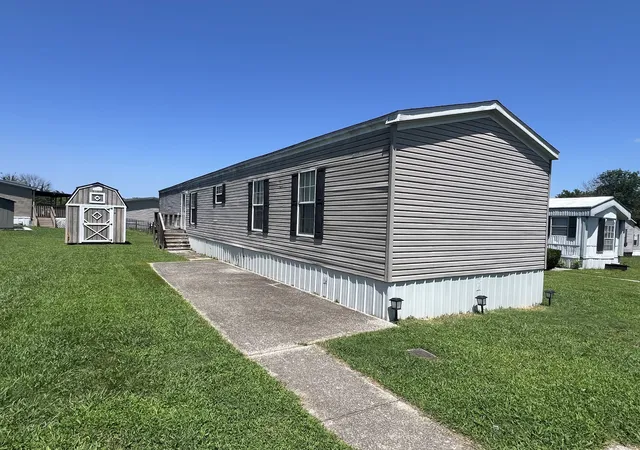 Manufactured home for sale at 727 Stonegate Dr, Mount Juliet, TN 37122 | MLS# 3305954