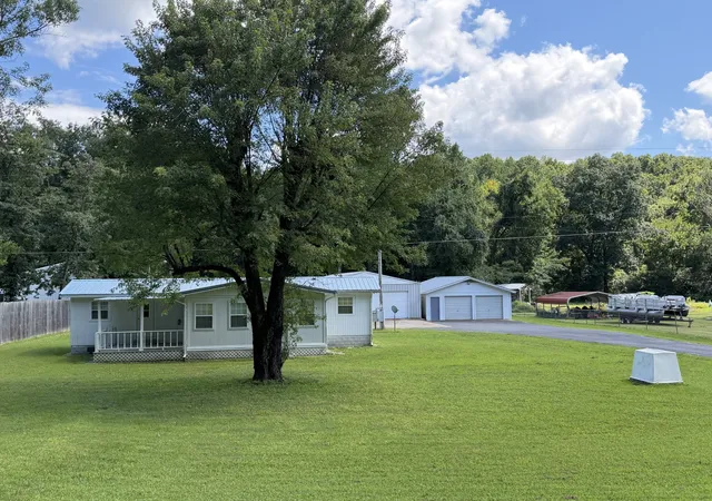 Photo 1 of Manufactured home for sale at 189 Leatherwood Lake Rd, Stewart, TN 37175 | MLS# 3307486 | Listing updated on 2026-10-30