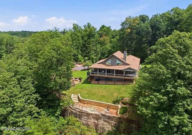 3rd image of 583 Cliff Park Rd, Monterey, TN 38574 | MLS# 3305894