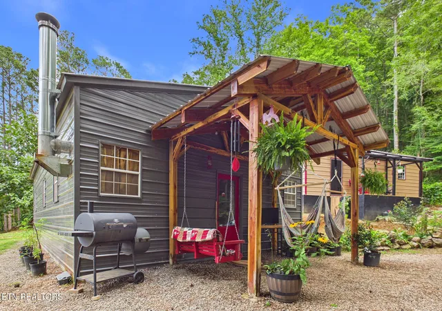 Photo 3 of Single family home for sale at 365 County Rd 38, Riceville, TN 37370 | MLS# 3305986 | Listing updated on 2026-10-08