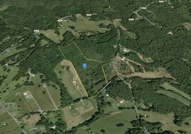 4th image of 215 Grady Smith Rd, Hilham, TN 38568 | MLS# 3305996