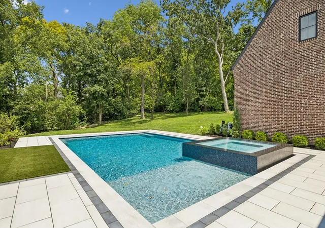 2nd image of 4520 Shys Hill Rd, Nashville, TN 37215 | MLS# 3515456