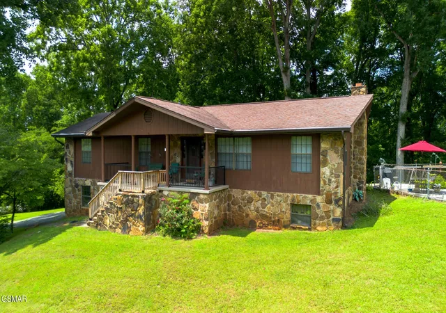 1st image of 2101 W Governor John Sevier Hwy, Knoxville, TN 37920 | MLS# 3306005