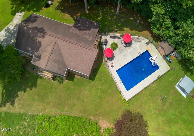 2nd image of 2101 W Governor John Sevier Hwy, Knoxville, TN 37920 | MLS# 3306005