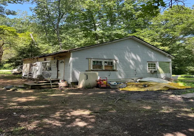 1st image of 1003 Hwy 48 S, Centerville, TN 37033 | MLS# 3306025