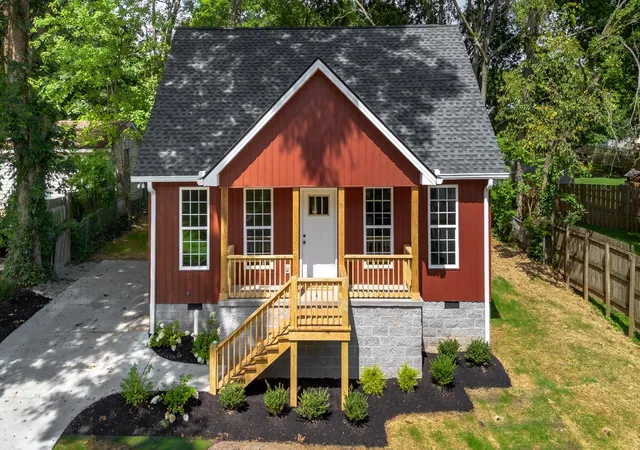 1st image of 203 Locust St, Springfield, TN 37172 | MLS# 3306096