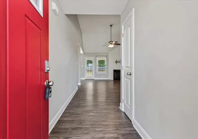 Photo 2 of Single family home for sale at 2893 Teakwood Dr, Clarksville, TN 37040 | MLS# 3511071 | Listing updated on 2026-10-12
