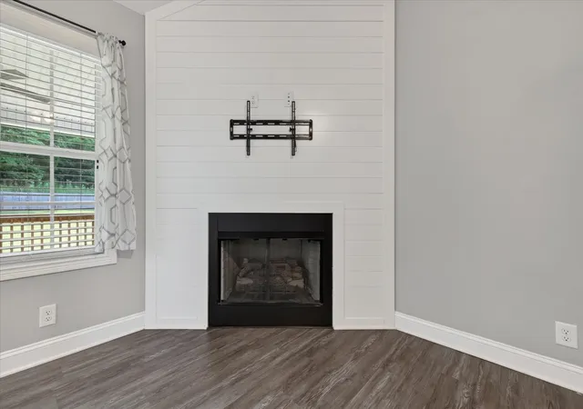 Photo 4 of Single family home for sale at 2893 Teakwood Dr, Clarksville, TN 37040 | MLS# 3511071 | Listing updated on 2026-10-12