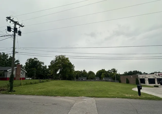 4th image of 1609 Jones St, Springfield, TN 37172 | MLS# 3306124
