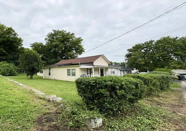 2nd image of 107 E 13th St, Columbia, TN 38401 | MLS# 3306059