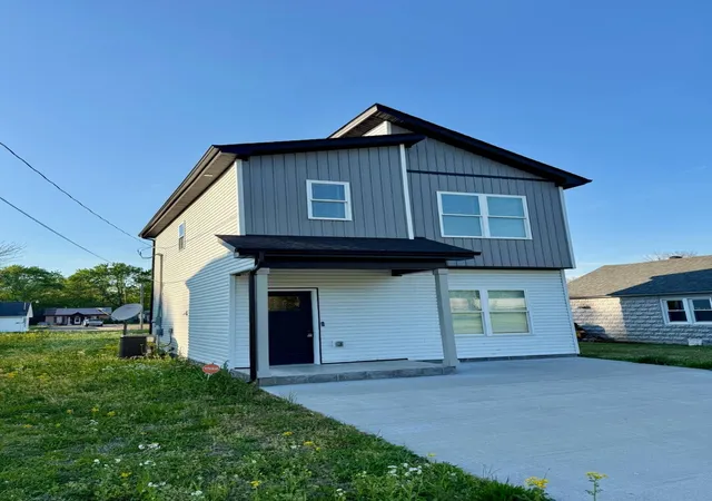 Photo 1 of Single family home for sale at 308 2nd Street, Guthrie, KY 42234 | MLS# 3306077 | Listing updated on 2026-07-24