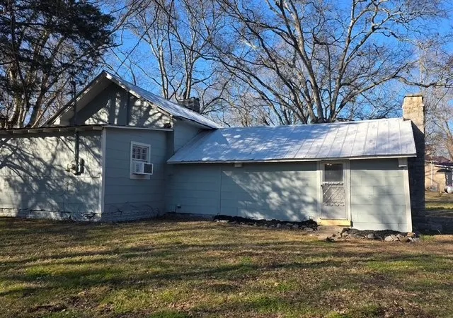 2nd image of 18 Brown Teal Rd, Petersburg, TN 37144 | MLS# 3306109