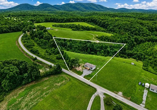 2nd image of 3021 Pea Ridge Rd, Liberty, TN 37095 | MLS# 3306338