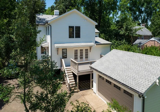 Photo 3 of Single family home for sale at 402 Lynnwood Blvd, Nashville, TN 37205 | MLS# 3306145 | Listing updated on 2026-09-03