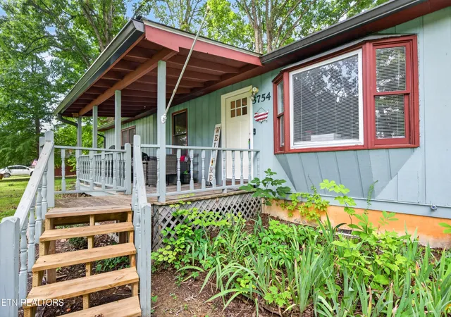 Photo 3 of Single family home for sale at 3754 Shady Oak Cir, Cookeville, TN 38501 | MLS# 3306160 | Listing updated on 2026-10-01