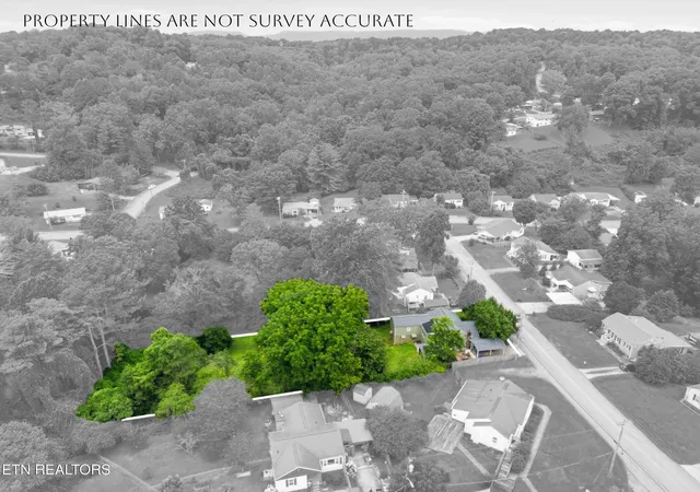 35th image of 121 Salem Rd, Oak Ridge, TN 37830 | MLS# 3306303