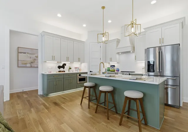 Photo 4 of Single family home for sale at 2308 18th Avenue N, Nashville, TN 37208 | MLS# 3306231 | Listing updated on 2026-09-06