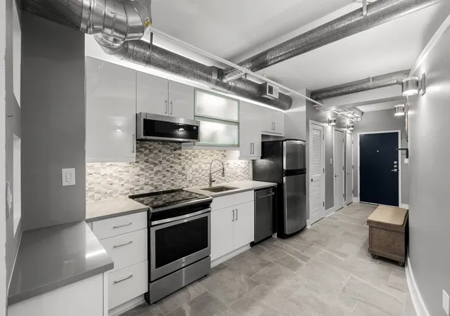 Photo 3 of Condo for sale at 700 Church St #305, Nashville, TN 37203 | MLS# 3306264 | Listing updated on 2026-09-27