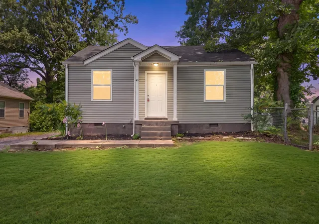 1st image of 43 Chestnut Dr, Clarksville, TN 37042 | MLS# 3306210