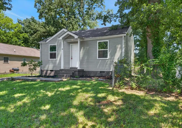3rd image of 43 Chestnut Dr, Clarksville, TN 37042 | MLS# 3306210
