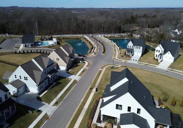 Photo 2 of Sale Pending at 401 Tomlinson Pointe Dr, Mount Juliet, TN 37122 | MLS# 3306239 | Listing updated on 2026-07-25