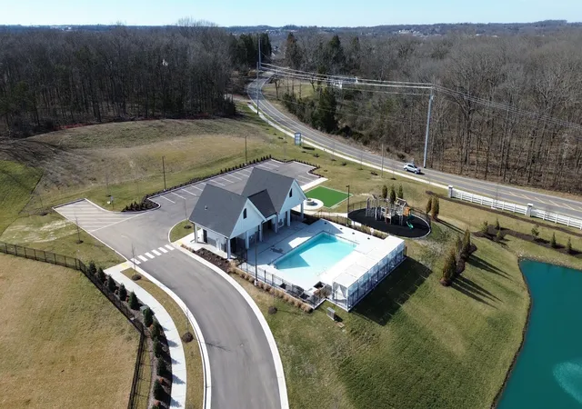 Photo 3 of Sale Pending at 401 Tomlinson Pointe Dr, Mount Juliet, TN 37122 | MLS# 3306239 | Listing updated on 2026-07-25