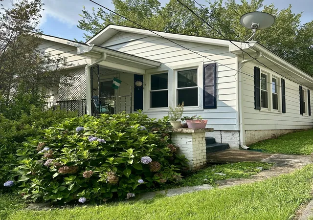 Photo 1 of Single family home for sale at 304 Signal View St, Chattanooga, TN 37415 | MLS# 3306243 | Listing updated on 2026-08-04
