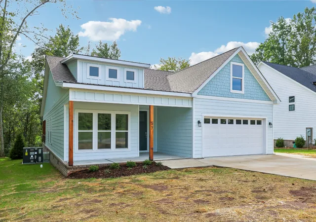 Photo 3 of Single family home for sale at 57 Cypress Point Dr, Winchester, TN 37398 | MLS# 3306261 | Listing updated on 2026-09-26