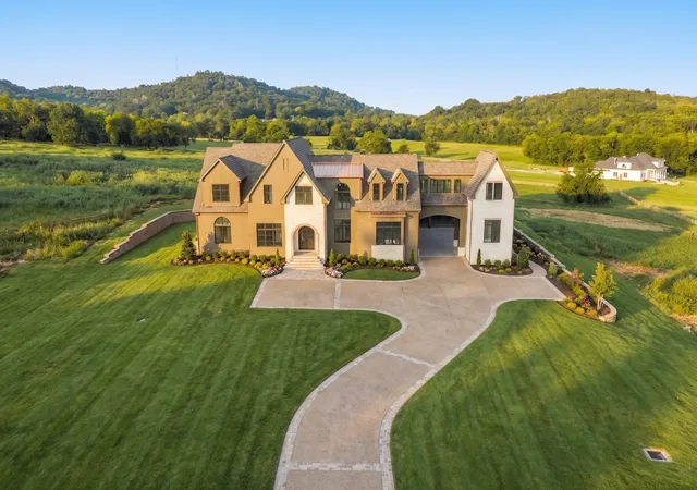 2nd image of 4276 Columbia Pike, Franklin, TN 37064 | MLS# 3509970