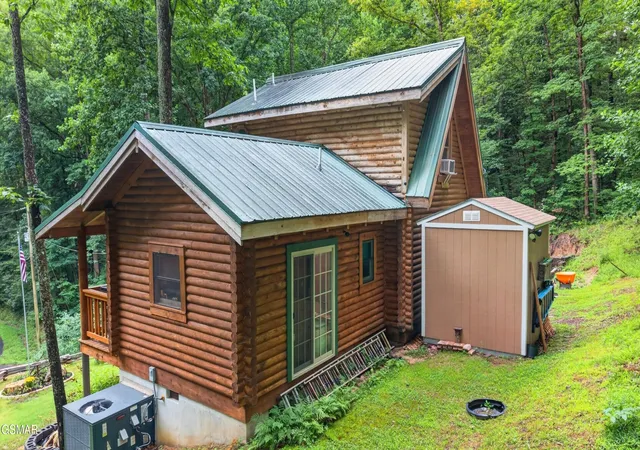 Photo 4 of Single family home for sale at 2104 Reid Ln, Sevierville, TN 37876 | MLS# 3591740 | Listing updated on 2026-10-25