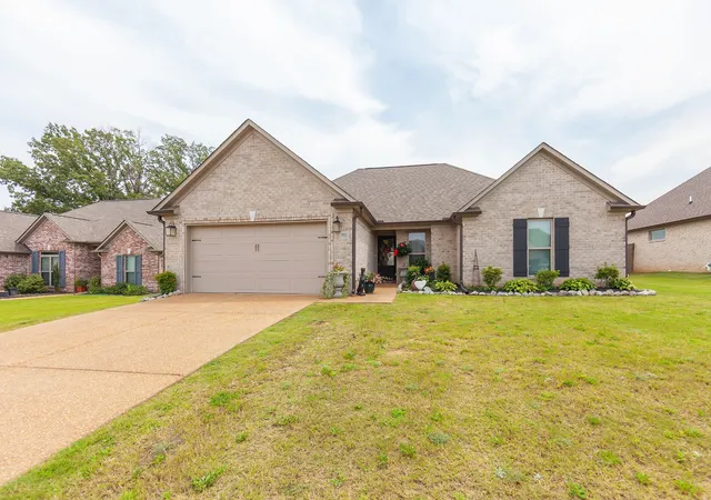 1st image of 102 Gatewick Dr, Jackson, TN 38305 | MLS# 3312134