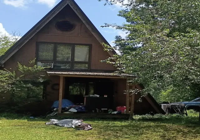 2nd image of 156 Tracy Rd, Hohenwald, TN 38462 | MLS# 3306331