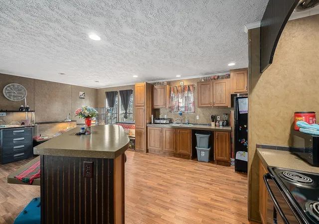 Photo 3 of Manufactured home for sale at 1363 Laws Rd, Mc Minnville, TN 37110 | MLS# 3306354 | Listing updated on 2026-09-07